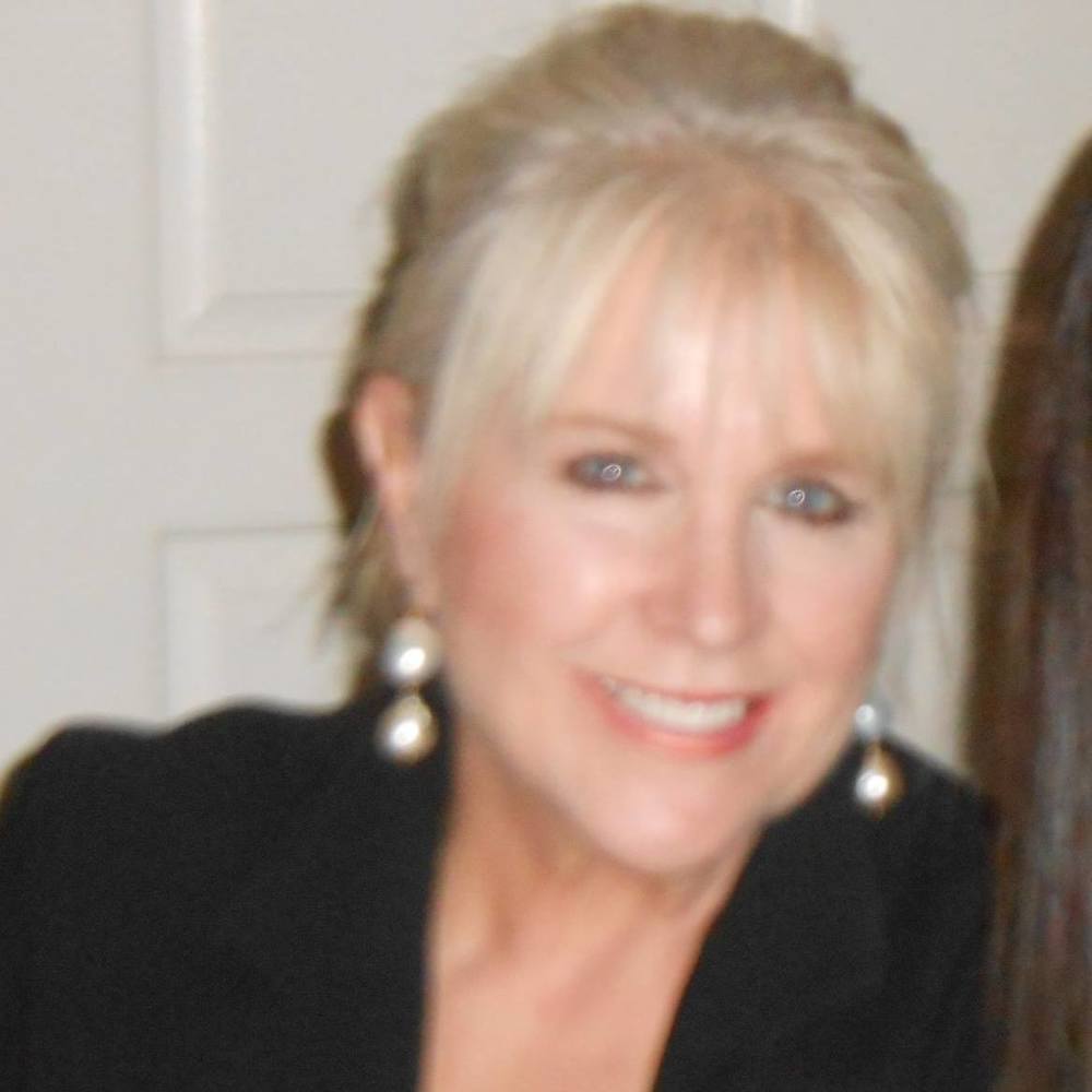 Meet your Posher, Cynthia